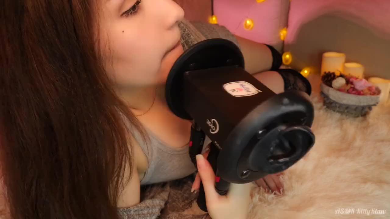 Kittyklaw Asmr Licking & Mouth Sounds