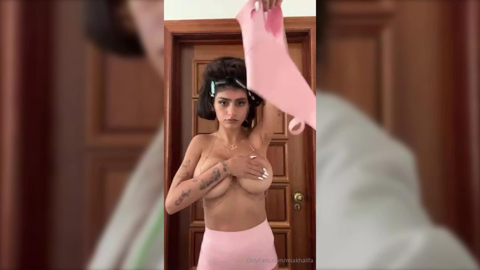 Mia Khalifa Nipple Slip Try On